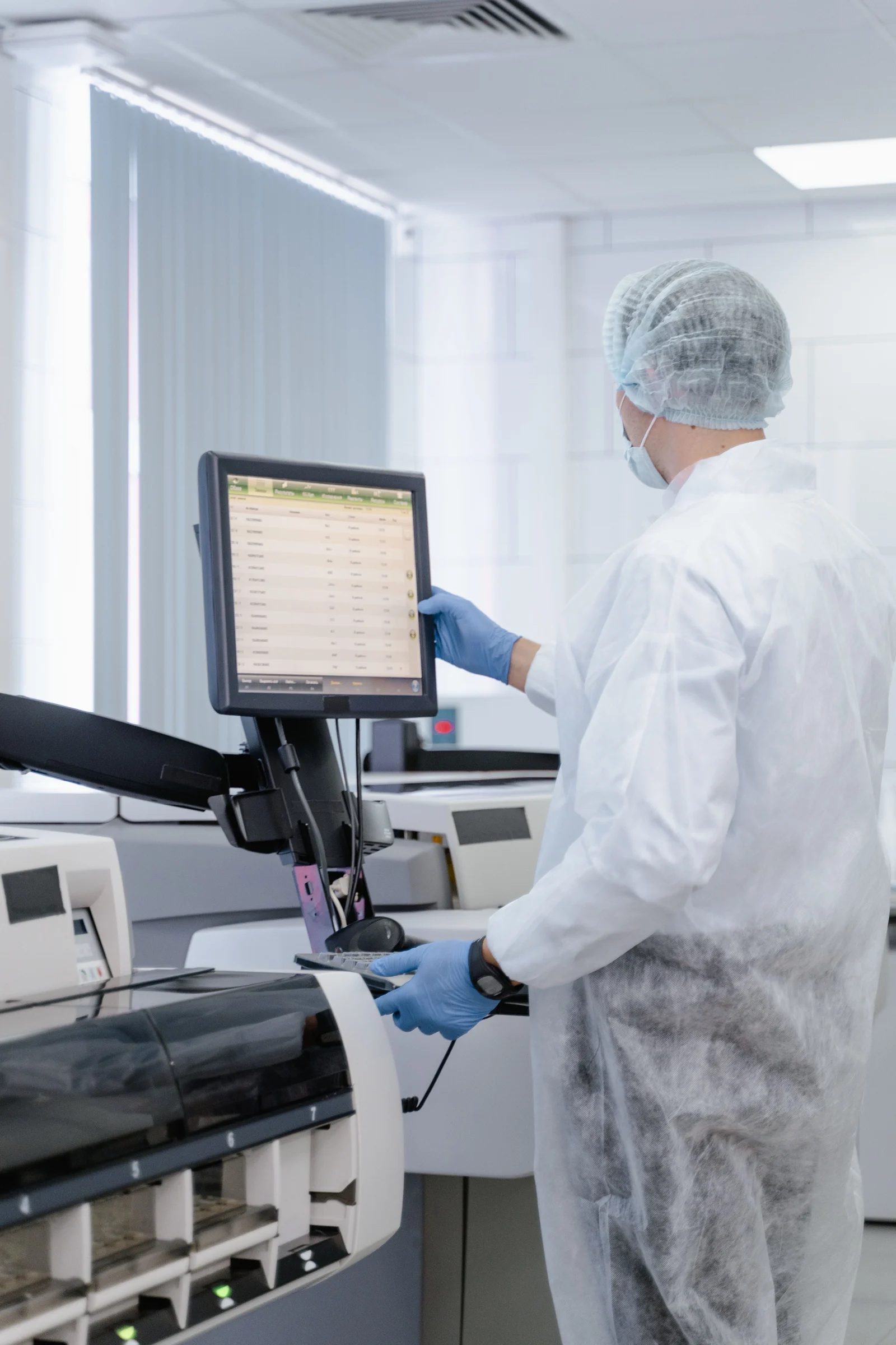 Azioni Pfizer: metodo per analizzare bilanci, valutazione e rischi