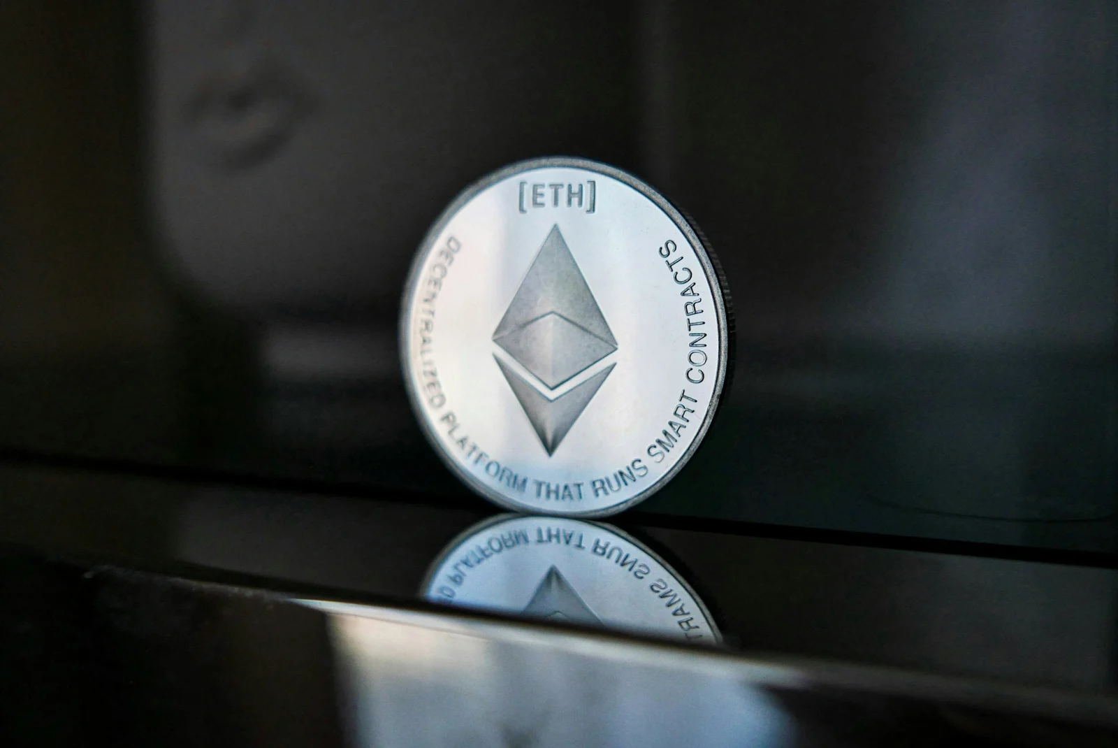 Vitalik Buterin e la nascita di Ethereum: la storia, cosa accadde e quali lezioni lascia ai mercati